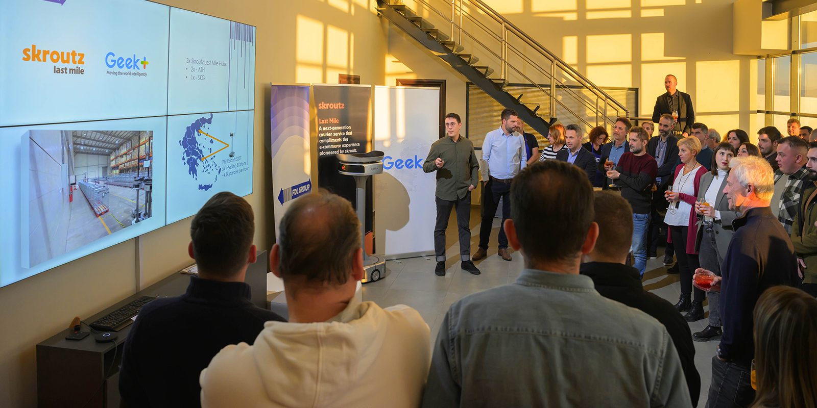 fdlgroup-skroutzlastmile-004-1600x800