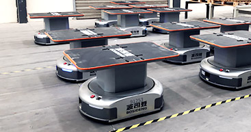 How does Bosideng easily deploy smart logistics?