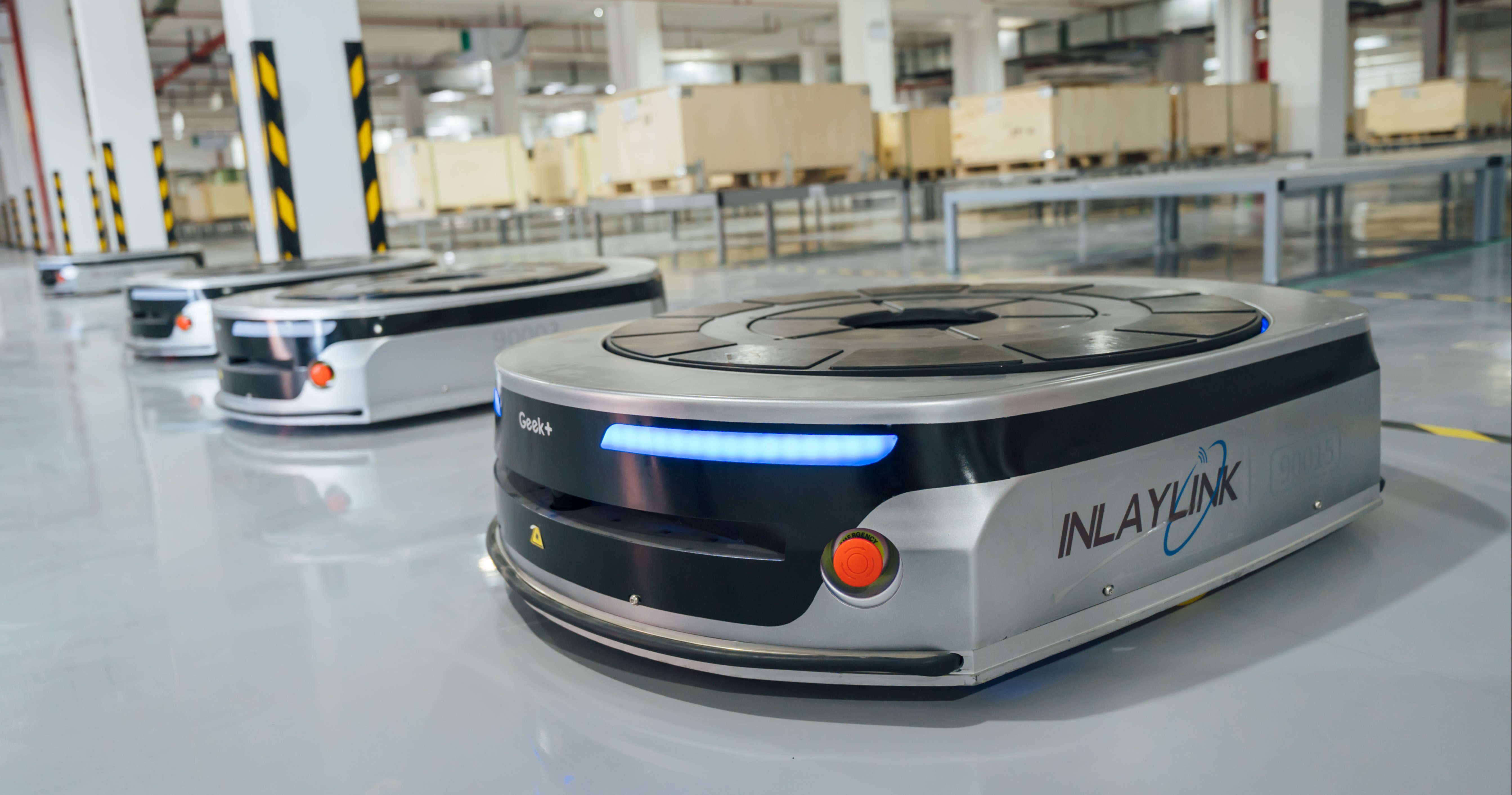 INLAYLINK factory realizes a smart upgrade with moving robots