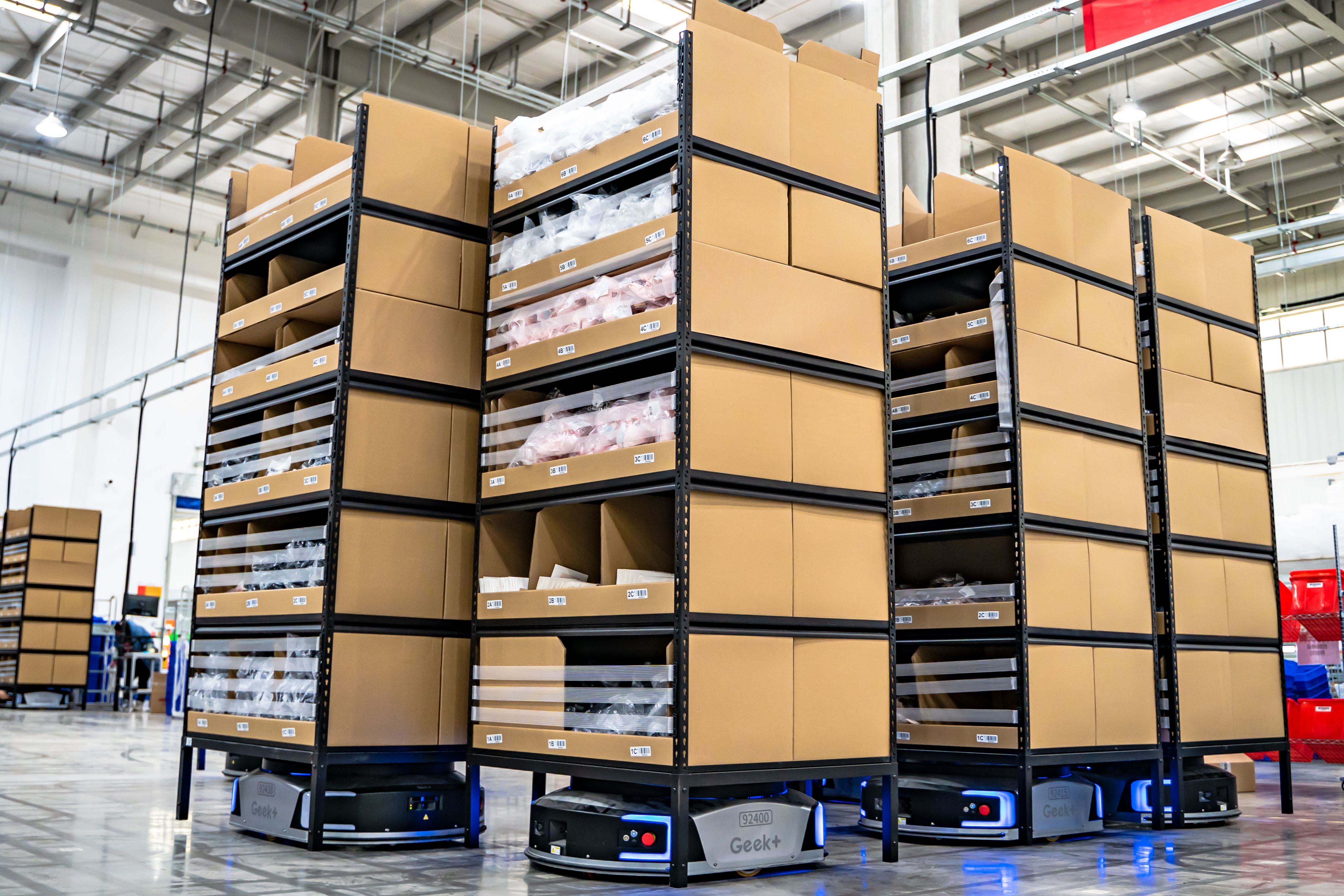 Geekplus aide les exploitants d'entrepôts sur le marché en pleine croissance des robots d'exécution des commandes en France
