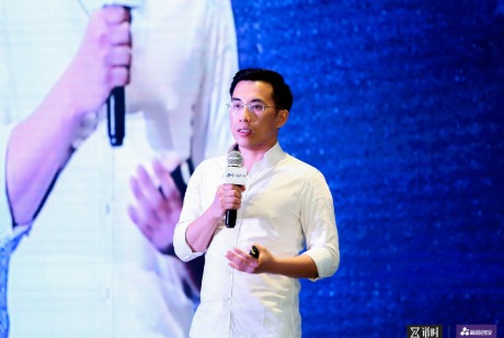 CEO郑勇：我们是探寻“机器人、智能、物流”三者融合的“疯子”