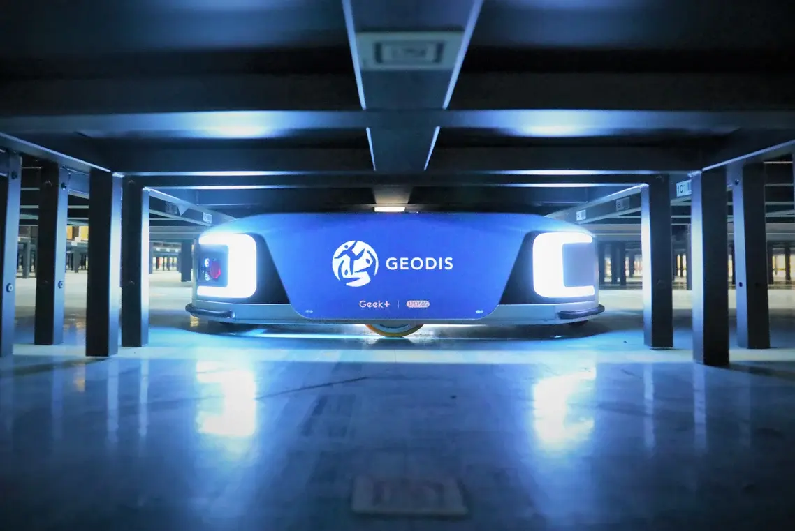 Geek+ and GEODIS Join Forces to Optimize Logistics with AMR Technology