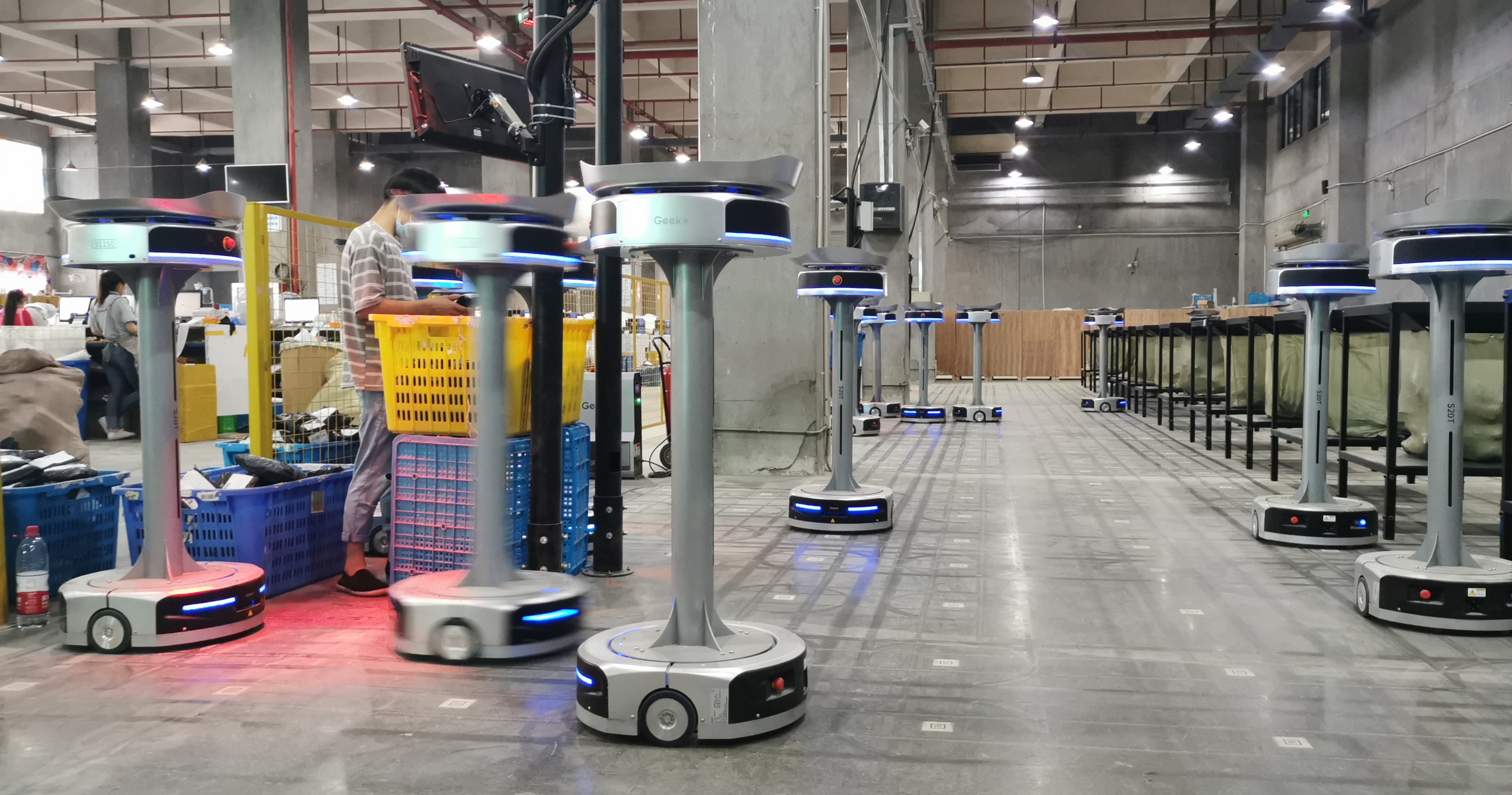 Geek+ implements first large-scale AMR sorting system for Banggood’s e-commerce business